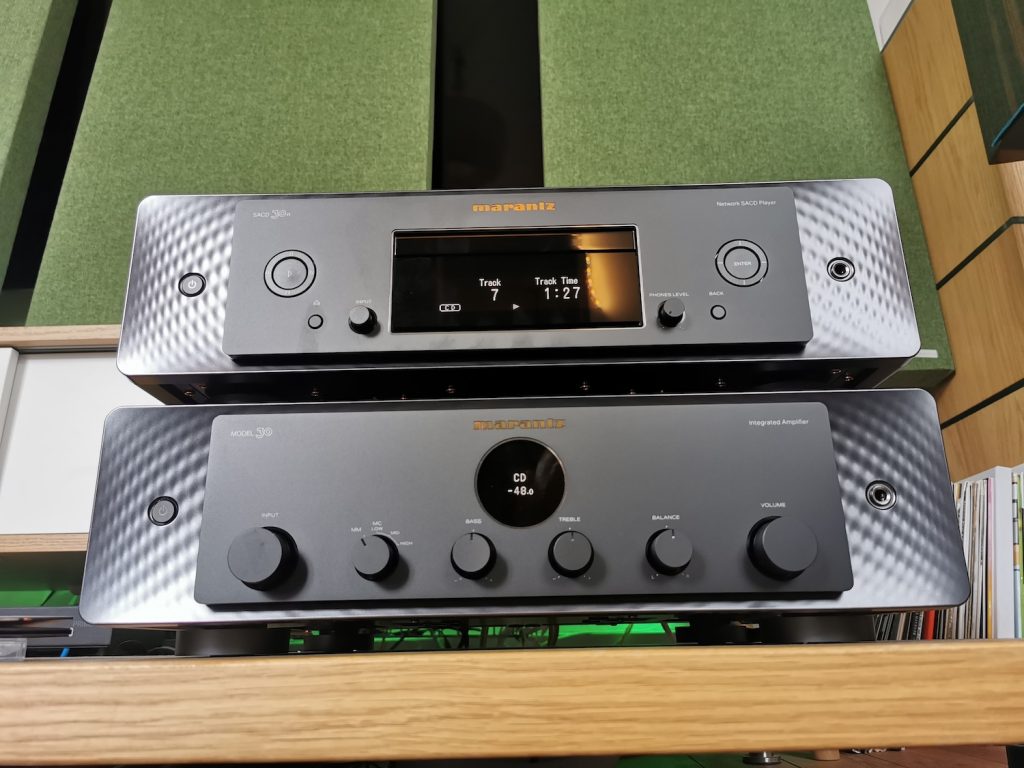 Marantz Amplifier and SACD Player