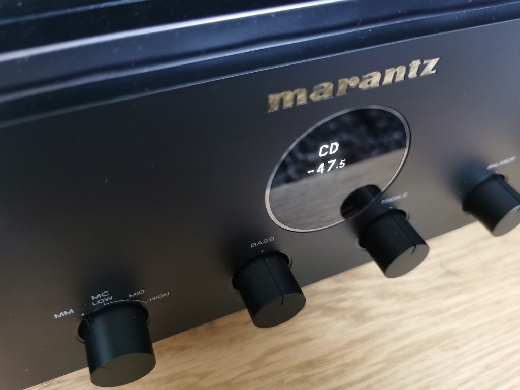 Marantz Amplifier and SACD Player