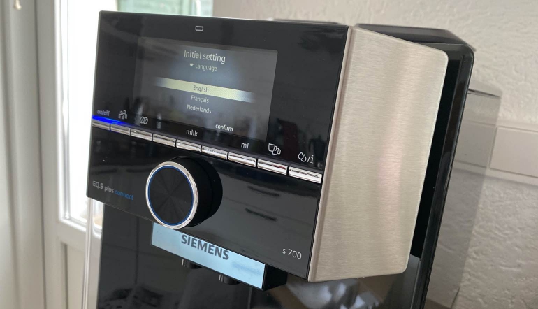 Siemens EQ.9 s700 smart coffee machine