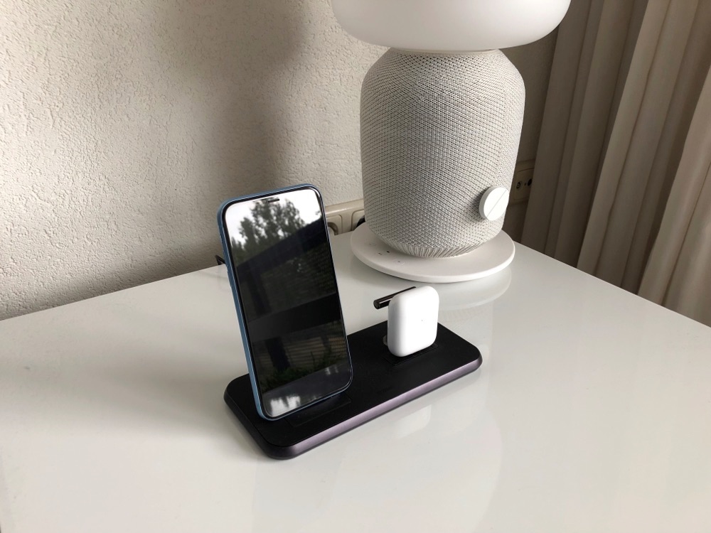 ZENS Stand + Dock Wireless Charger